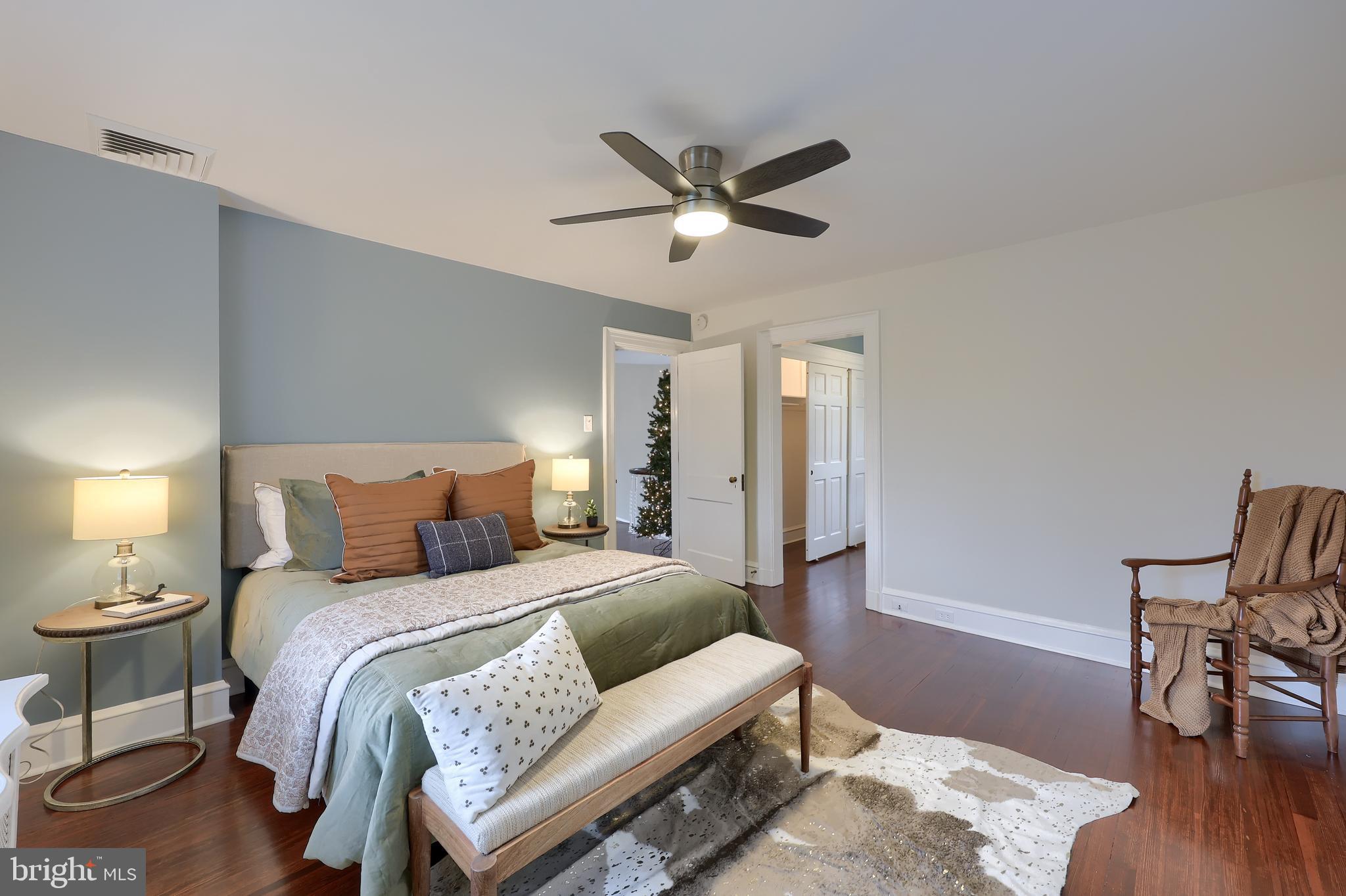 568 Chestnut Street Columbia, PA 17512 - Photo 30 of 68 a bedroom with a bed and a table in it