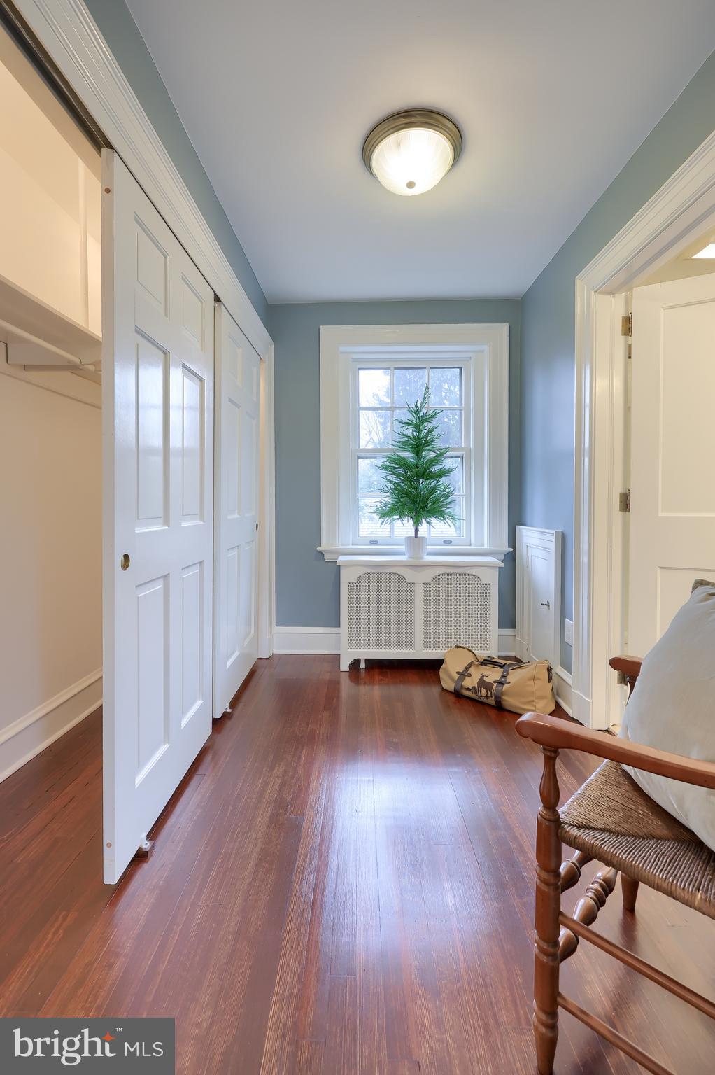 568 Chestnut Street Columbia, PA 17512 - Photo 33 of 68 a view of an empty room with wooden floor and a window