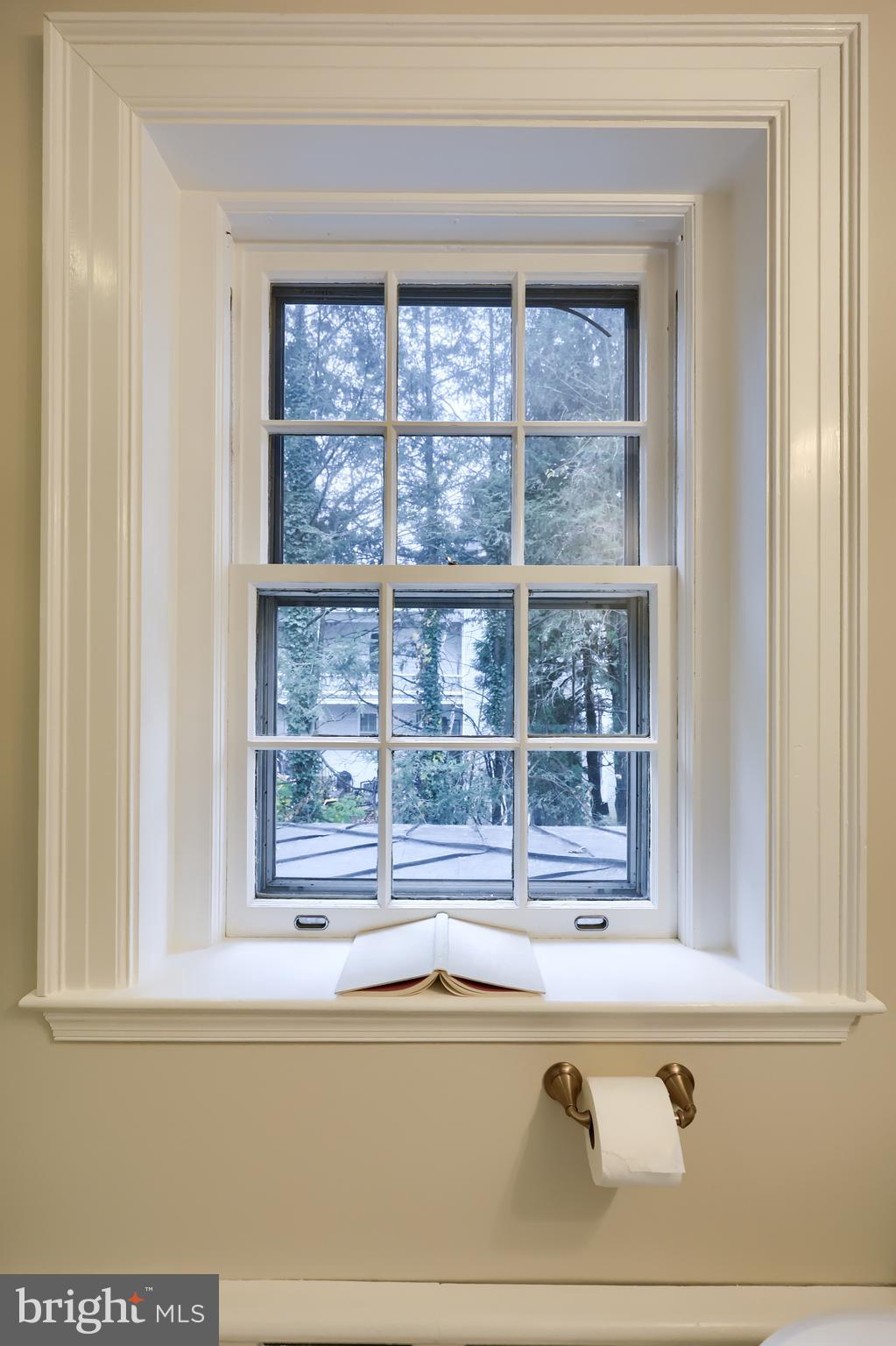 568 Chestnut Street Columbia, PA 17512 - Photo 36 of 68 a view of a door and a window