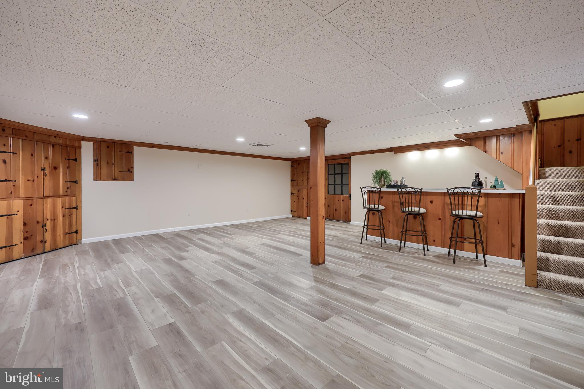 568 Chestnut Street Columbia, PA 17512 - Photo 49 of 68 a view of a room with wooden floor