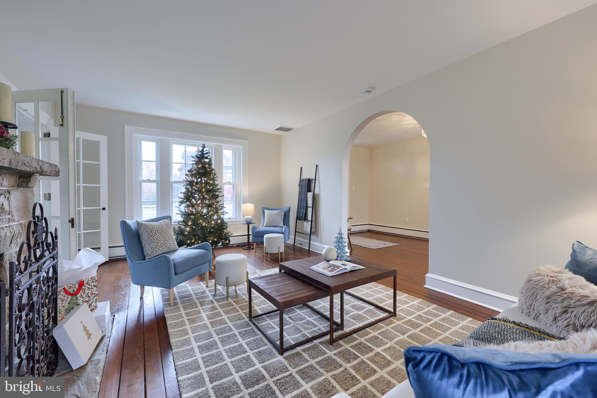 568 Chestnut Street Columbia, PA 17512 - Photo 8 of 68 a living room with furniture and wooden floor