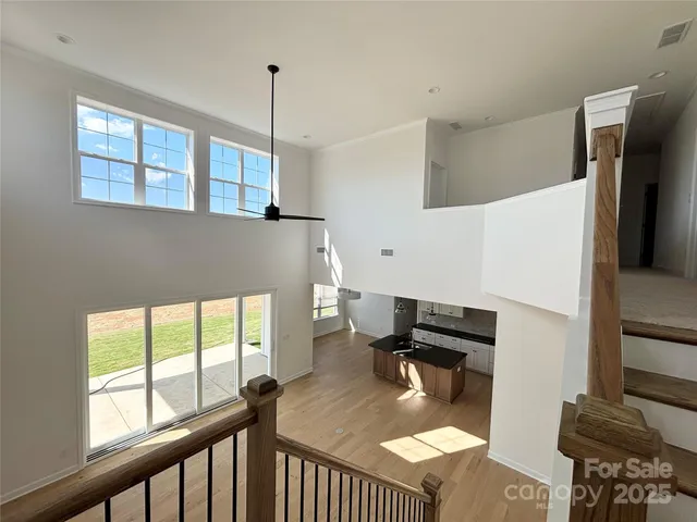 a view of entryway and workspace