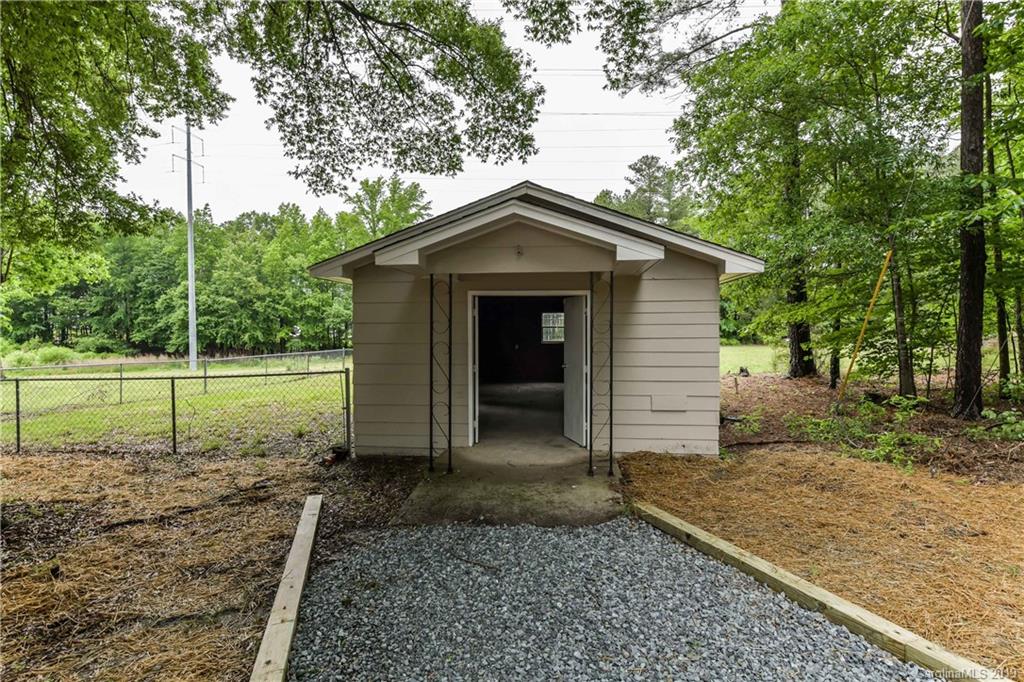 1750 Highway 55 Road Clover, SC 29710 - Photo 4 of 30