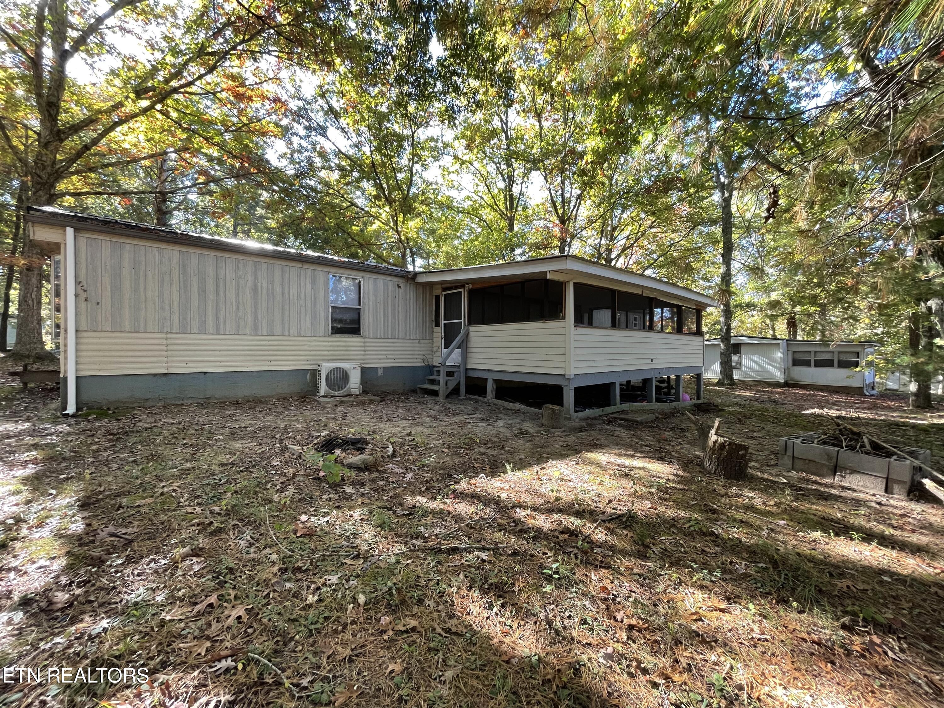 247 Rugby Road Crossville, TN 38558 - Photo 3 of 16 back front of house