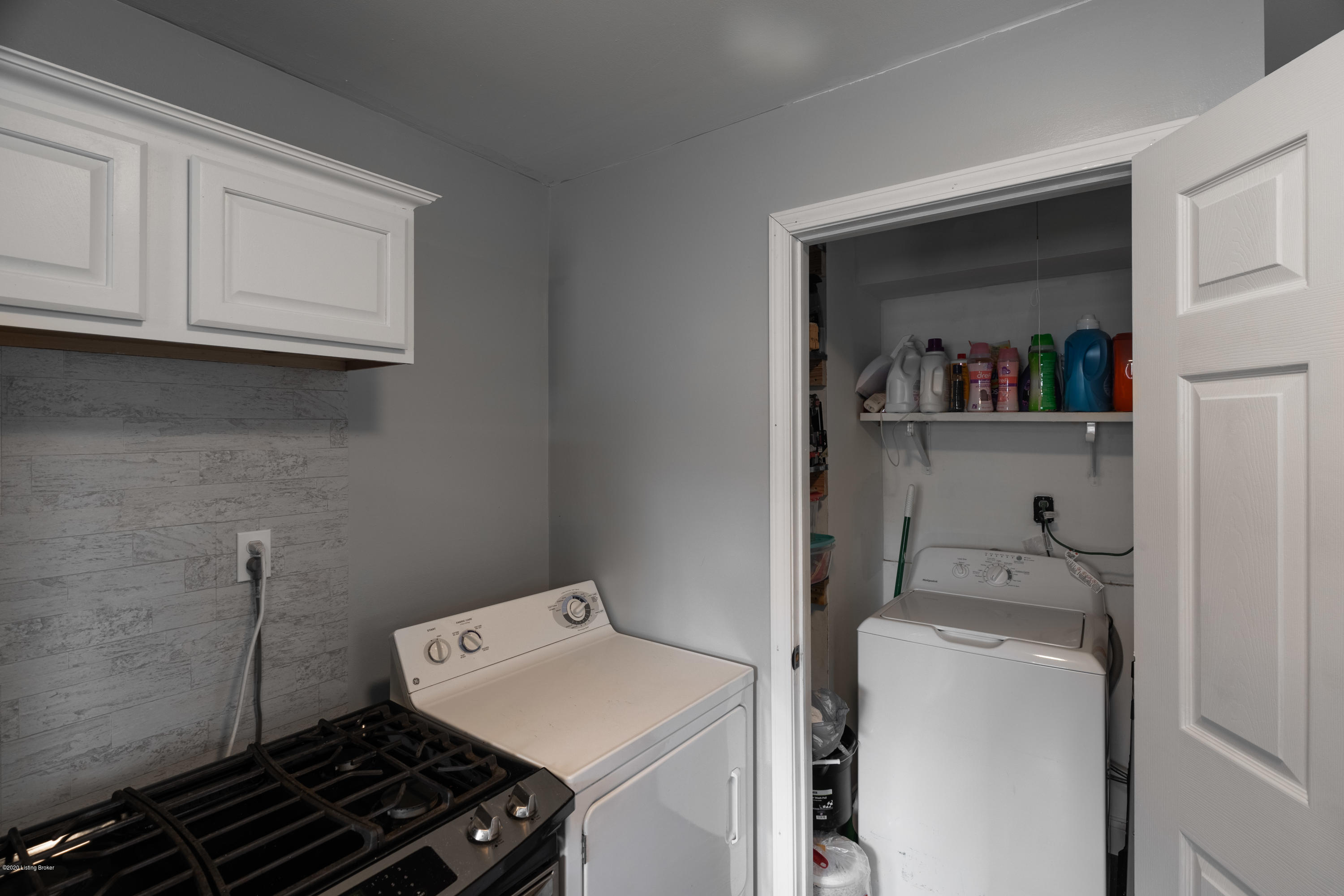 9113 New Maple Road Louisville, KY 40229 - Photo 8 of 26 DSC02974-HDR