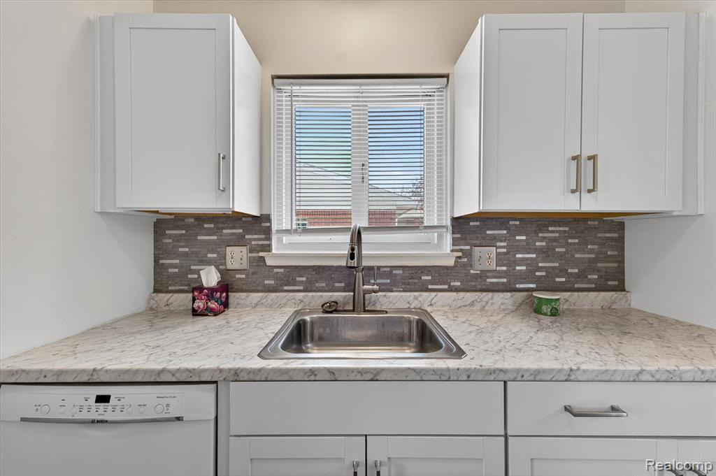 23712 Cedar Ridge Drive Romulus, MI 48174 - Photo 15 of 51 Gallery Image 15
