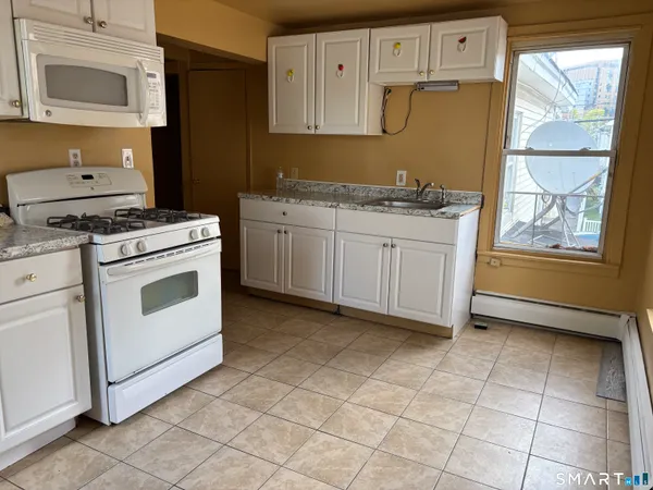 $1,950 | 42 Elliot Street, New Haven, CT 06519