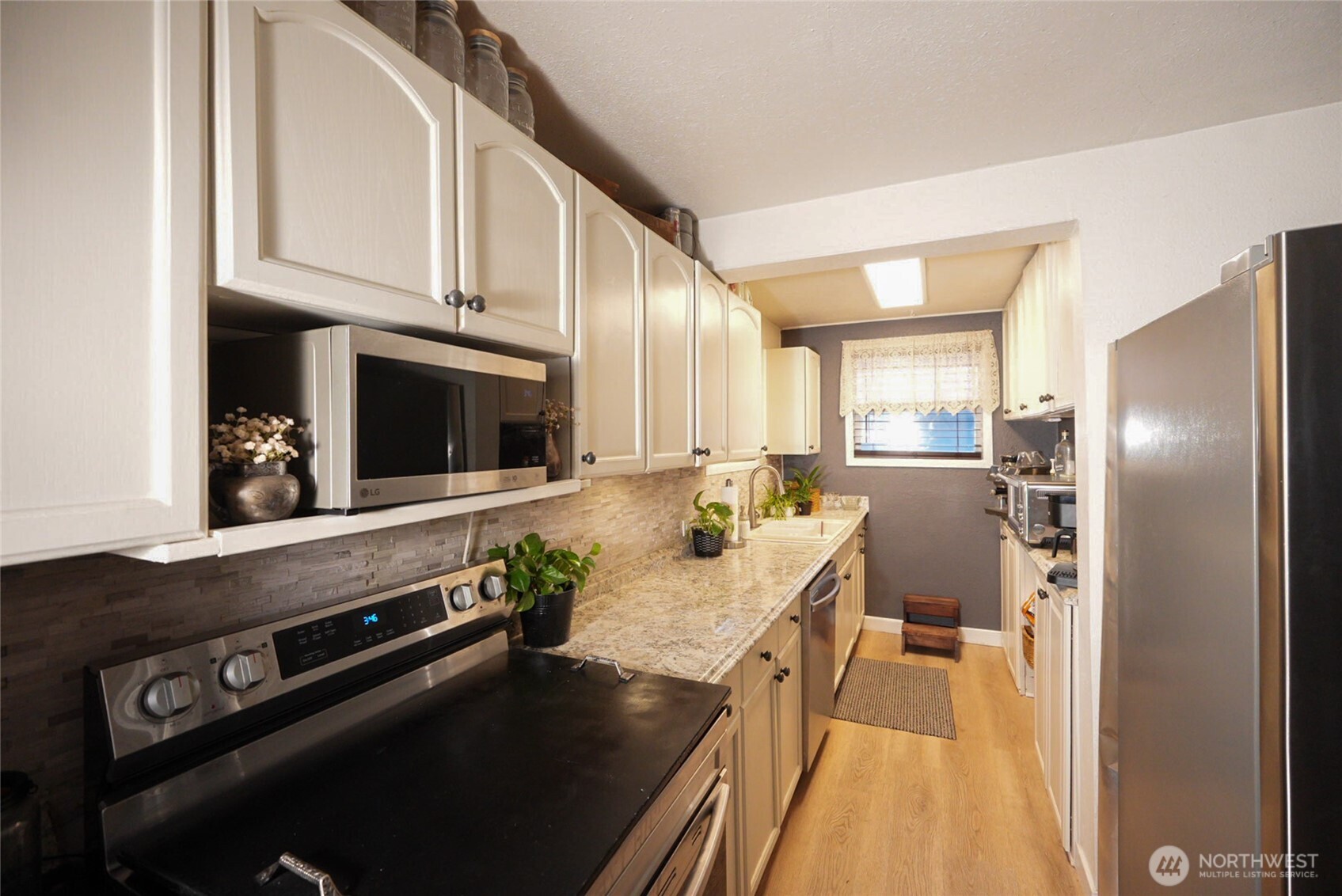 414 South 4th Street Dayton, WA 99328 - Photo 6 of 24