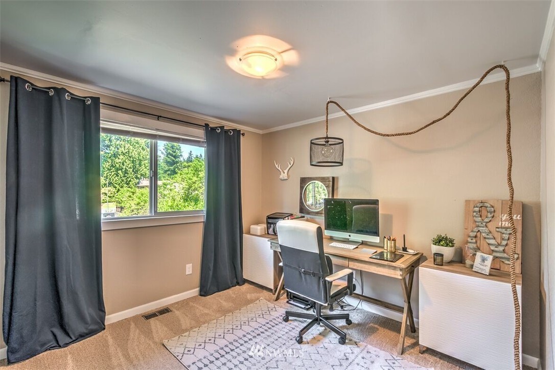 2202 169th Place Southeast Bothell, WA 98012 - Photo 14 of 25 Gallery Image 14