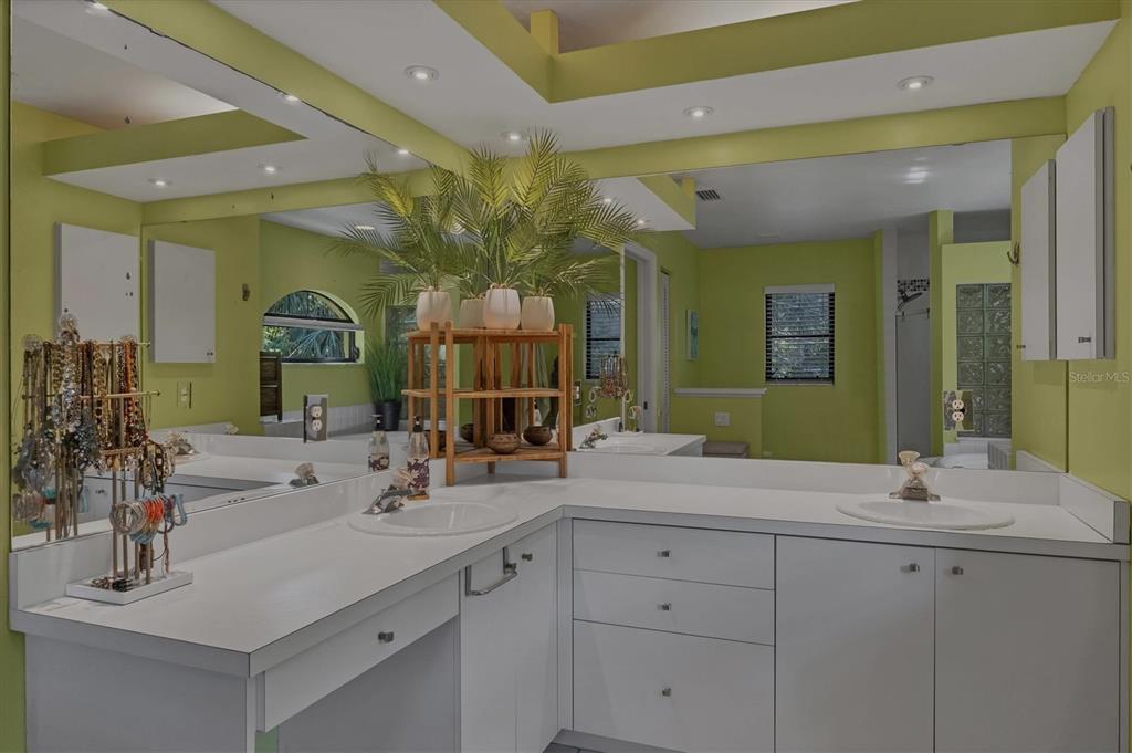 850 Van Gogh Road Englewood, FL 34223 - Photo 18 of 41