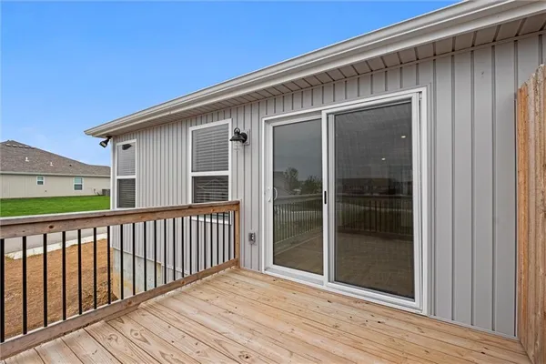 $359,900 | 3820 Northwest 93rd Street, Kansas City, MO 64154