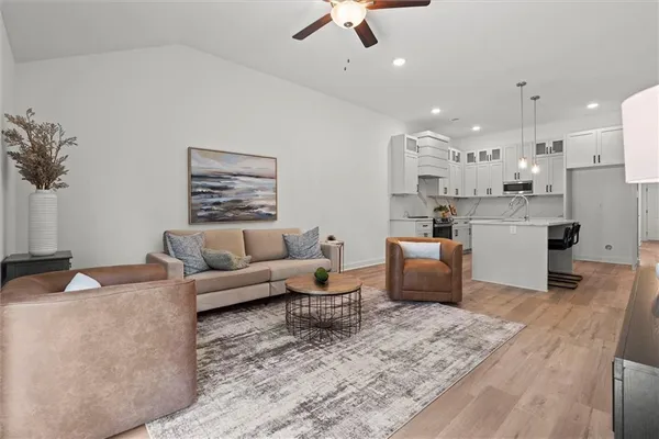 $359,900 | 3820 Northwest 93rd Street, Kansas City, MO 64154