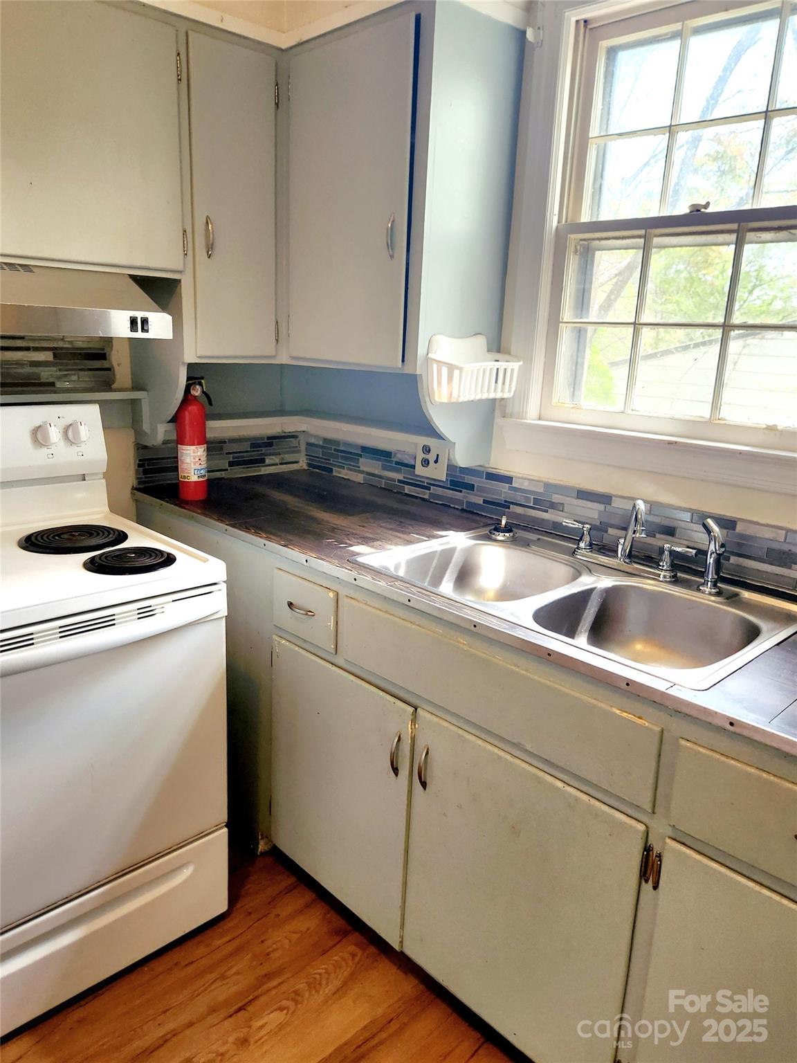 47 Gladstone Road Asheville, NC 28805 - Photo 11 of 30 Gallery Image 11