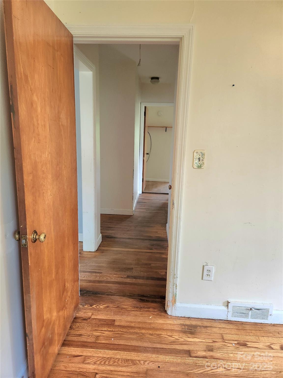 47 Gladstone Road Asheville, NC 28805 - Photo 21 of 30 Gallery Image 21