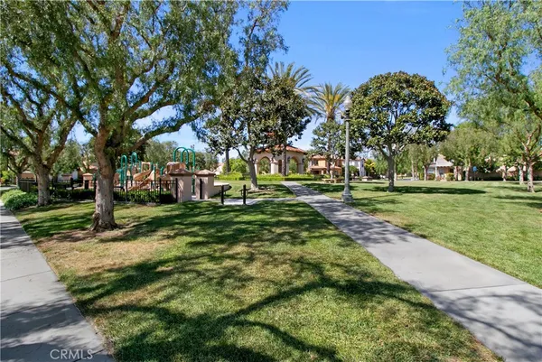 $1,688,000 | 22 Apple Valley, Irvine, CA 92602