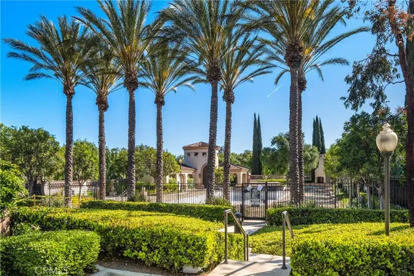 $1,688,000 | 22 Apple Valley, Irvine, CA 92602