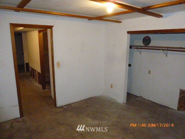 1618 194th Street Southeast Bothell, WA 98012 - Photo 14 of 20 a view of an empty room