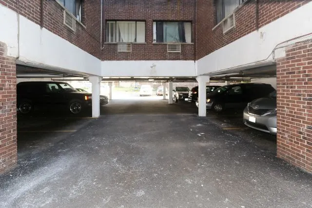 $1,495 | 1040 West Hollywood Avenue, Unit 208, Chicago, IL 60660