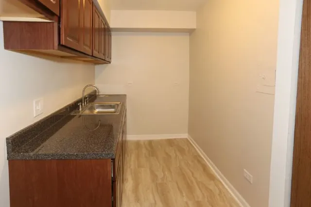 $1,495 | 1040 West Hollywood Avenue, Unit 208, Chicago, IL 60660