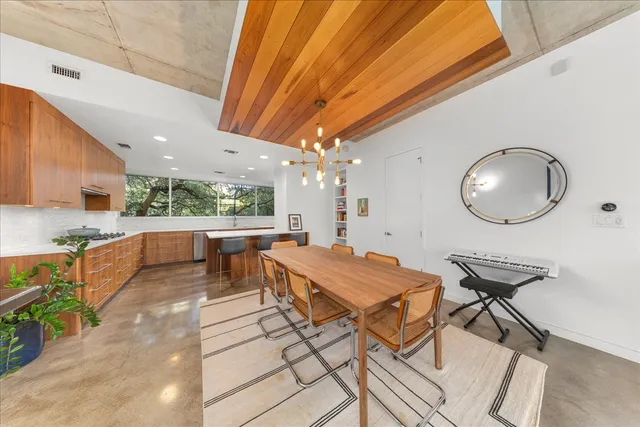 $955,000 | 2301 South 5th Street, Unit 6, Austin, TX 78704