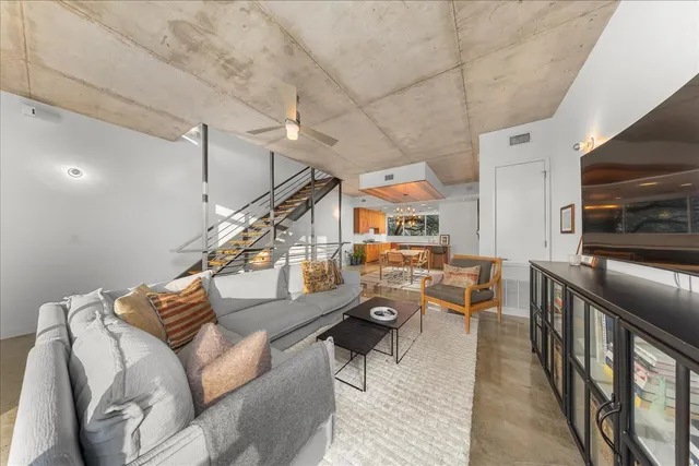 $955,000 | 2301 South 5th Street, Unit 6, Austin, TX 78704