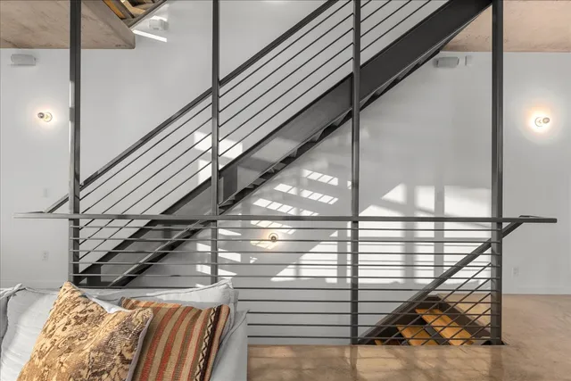 $955,000 | 2301 South 5th Street, Unit 6, Austin, TX 78704