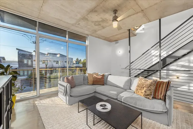 $955,000 | 2301 South 5th Street, Unit 6, Austin, TX 78704