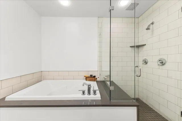 $955,000 | 2301 South 5th Street, Unit 6, Austin, TX 78704