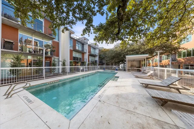 $955,000 | 2301 South 5th Street, Unit 6, Austin, TX 78704