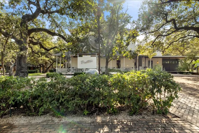 $955,000 | 2301 South 5th Street, Unit 6, Austin, TX 78704