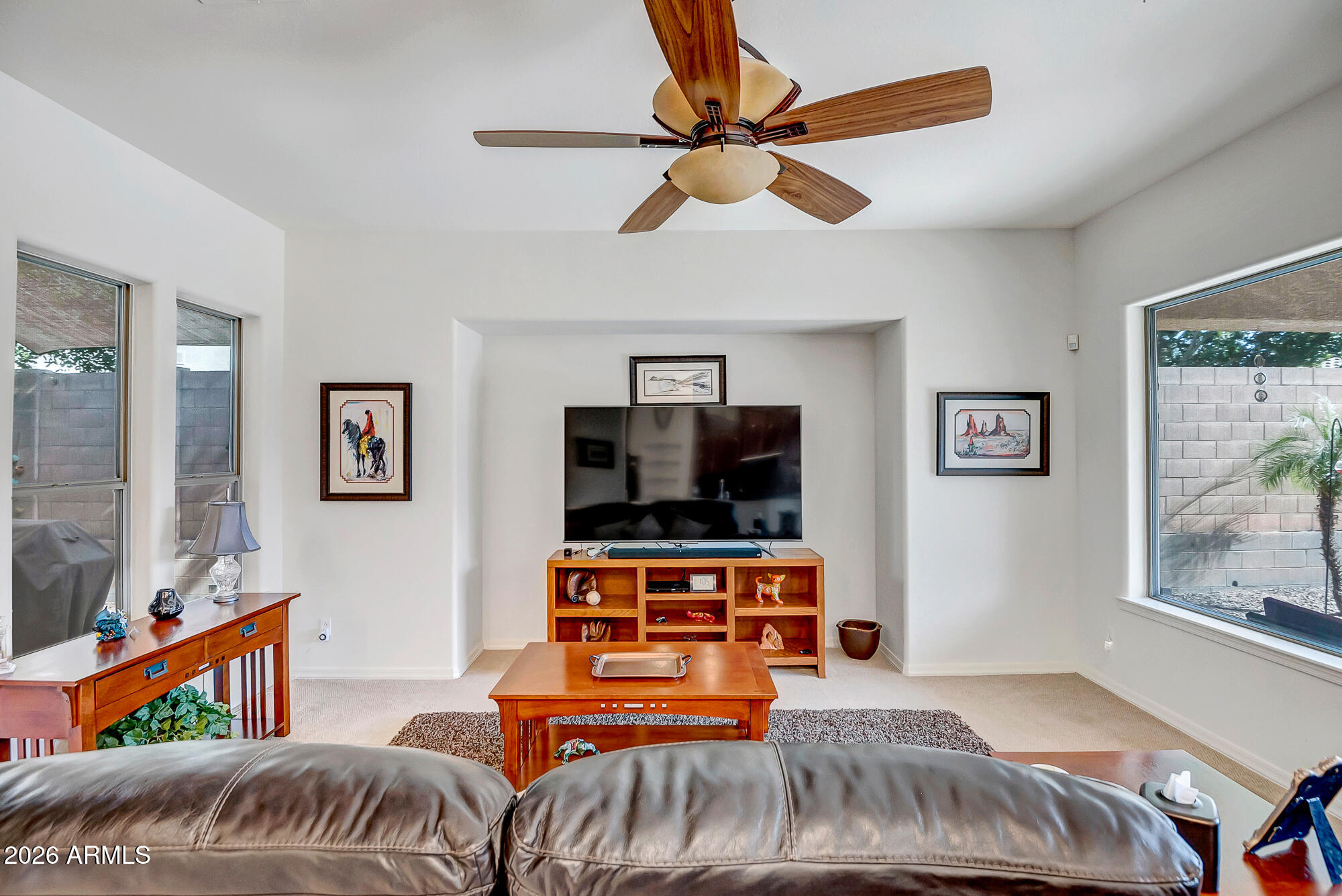 2605 West Florimond Road Phoenix, AZ 85086 - Photo 7 of 24 Living Room