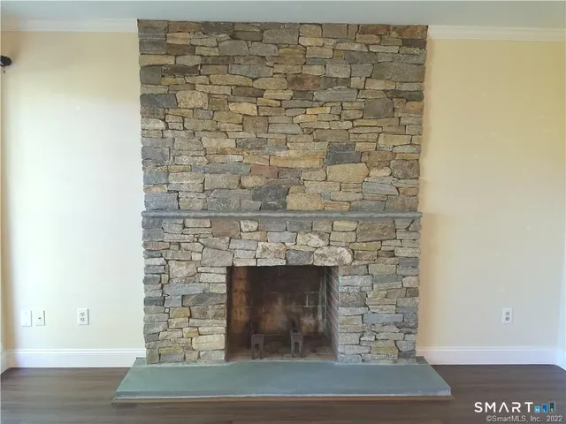 $2,300 | 167 Heritage Village, Unit E, Southbury, CT 06488