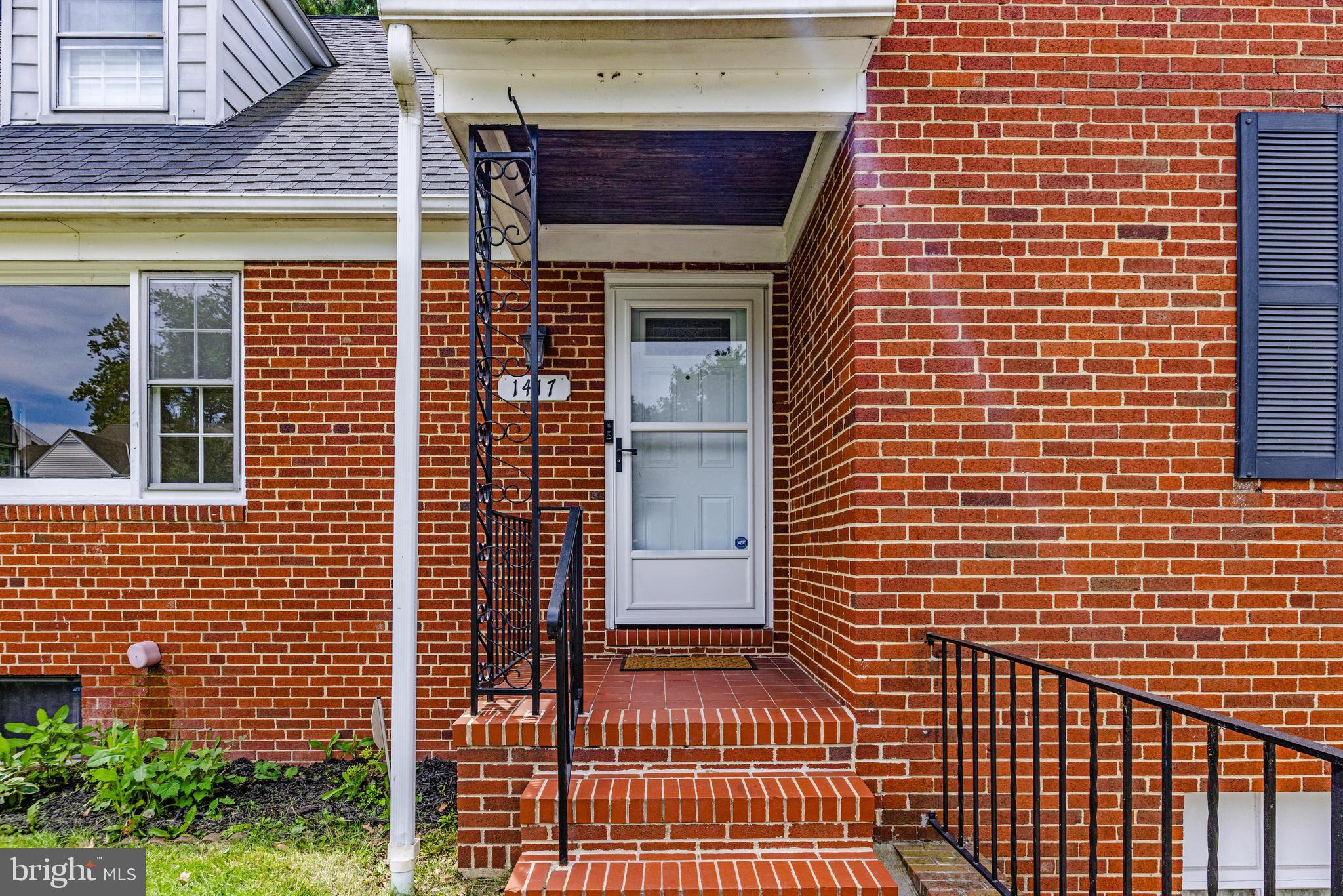 1417 Glendale Road Baltimore, MD 21239 - Photo 3 of 45