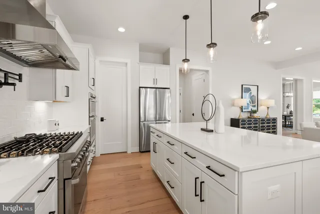 $1,795,500 | 5817 2nd Street South, Arlington, VA 22204