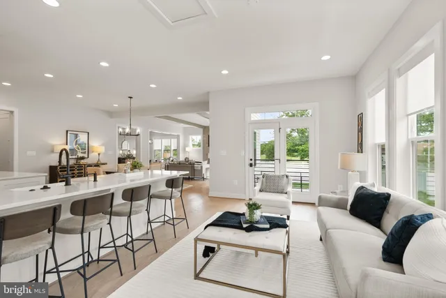 $1,795,500 | 5817 2nd Street South, Arlington, VA 22204