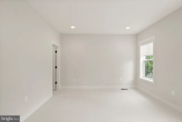 $1,795,500 | 5817 2nd Street South, Arlington, VA 22204