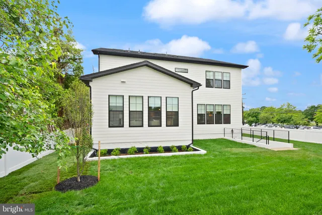 $1,795,500 | 5817 2nd Street South, Arlington, VA 22204