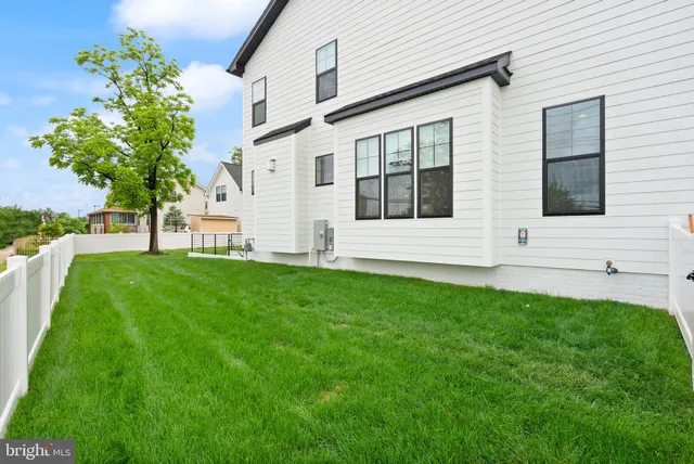 $1,795,500 | 5817 2nd Street South, Arlington, VA 22204