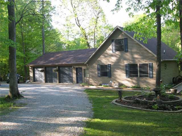 1389 Inverness Farms Road Martinsville, IN 46151 - Photo 1 of 12 Gallery Image 1