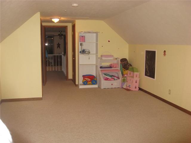 1389 Inverness Farms Road Martinsville, IN 46151 - Photo 10 of 12 Gallery Image 10