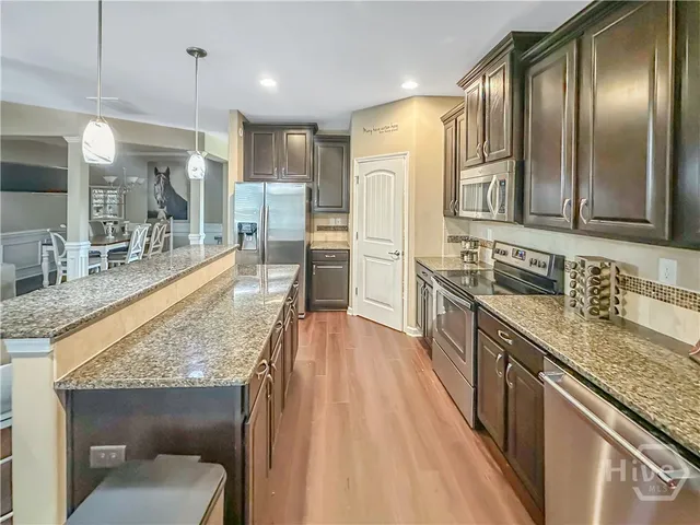 $2,400 | 278 Willow Point Circle, Savannah, GA 31407