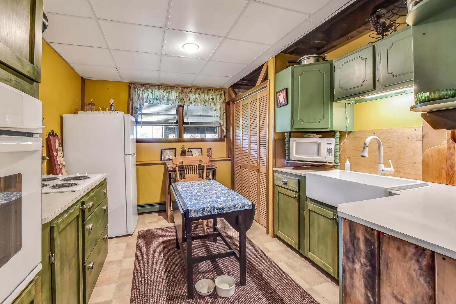 359 Augusta Road Topsham, ME 04086 - Photo 13 of 24 Kitchen 2