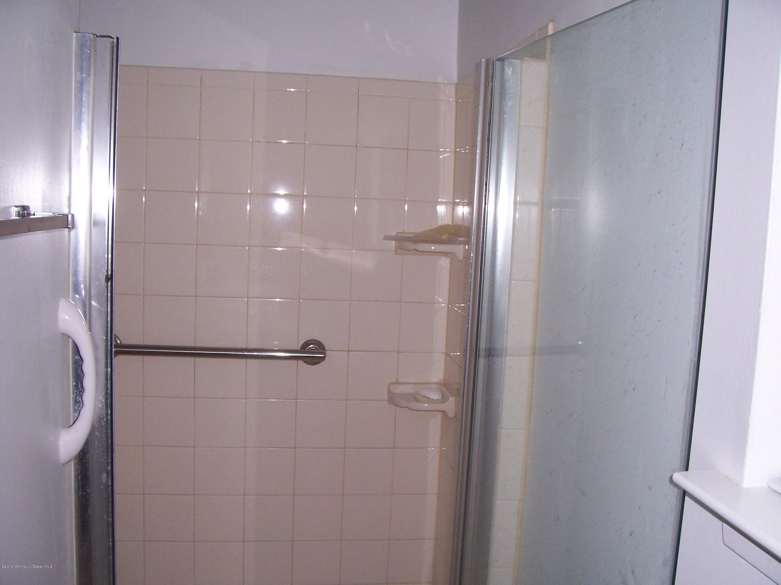 22 Stonybrook Road Whiting, NJ 08759 - Photo 10 of 22 100_7872