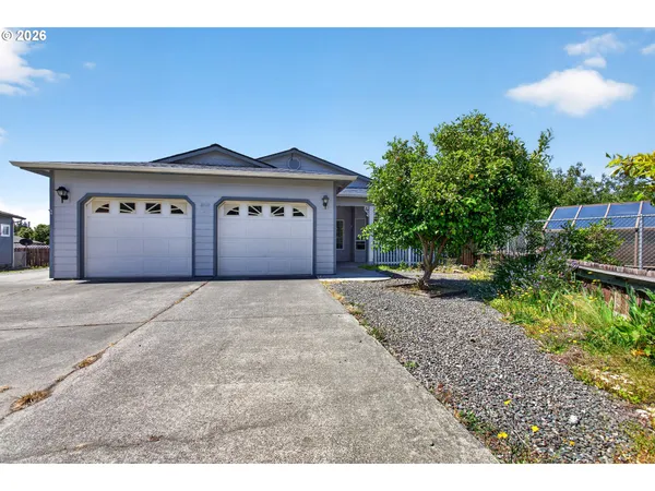 $499,000 | 517 Rosichelli Drive, Brookings, OR 97415