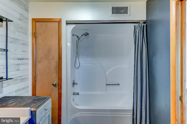 $462,500 | 148 Penn Avenue, Elysburg, PA 17824