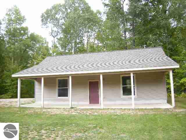 9596 Hodge Road Kingsley, MI 49649 - Photo 5 of 24 1730807-4.JPG