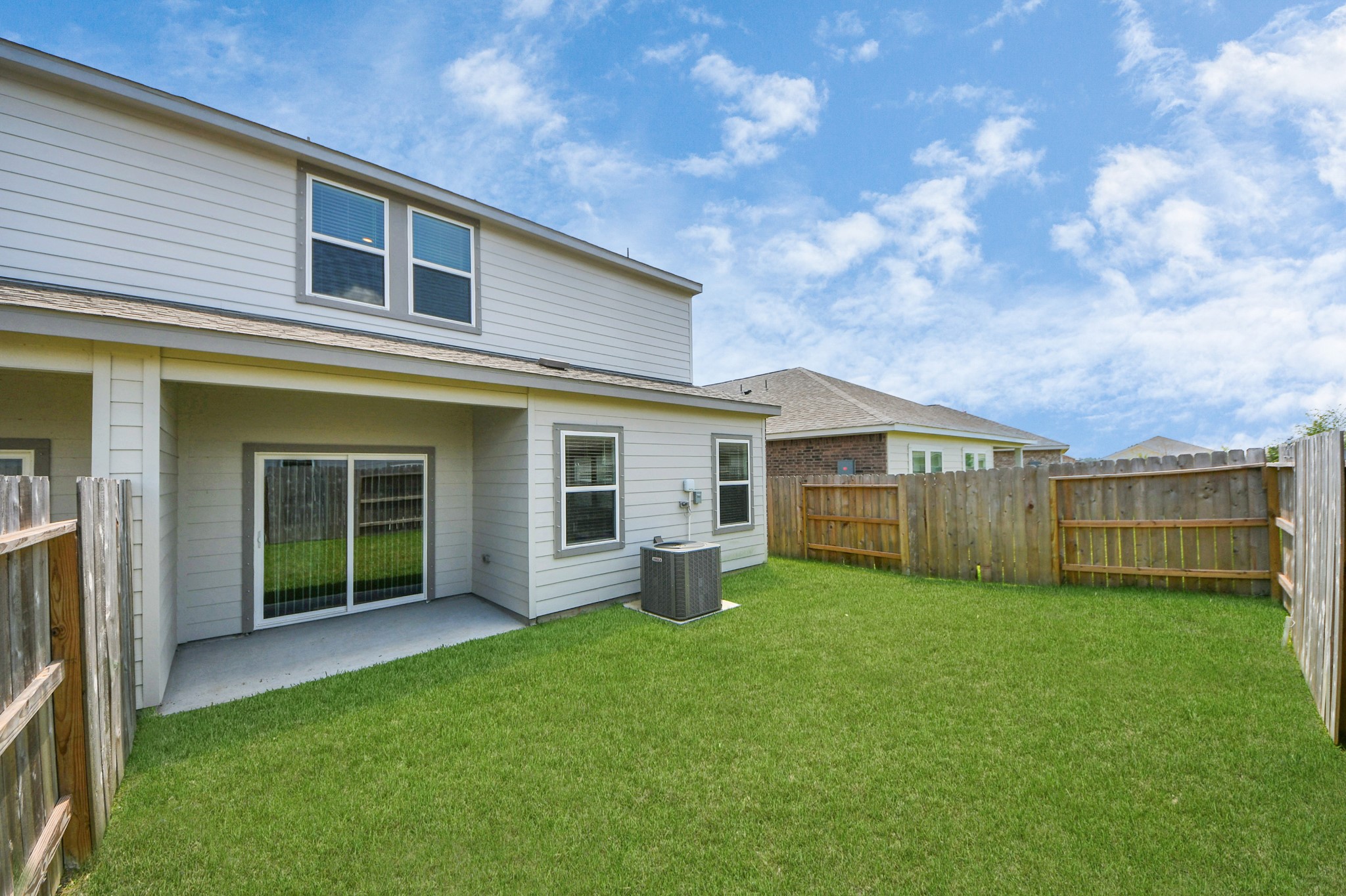 10318 Malta Trace Drive, Unit B Rosharon, TX 77583 - Photo 5 of 49