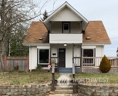 $386,000 | 1521 South 52nd Street, Tacoma, WA 98408