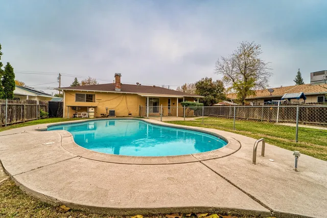 $369,000 | 414 Lynn Way, Yuba City, CA 95991