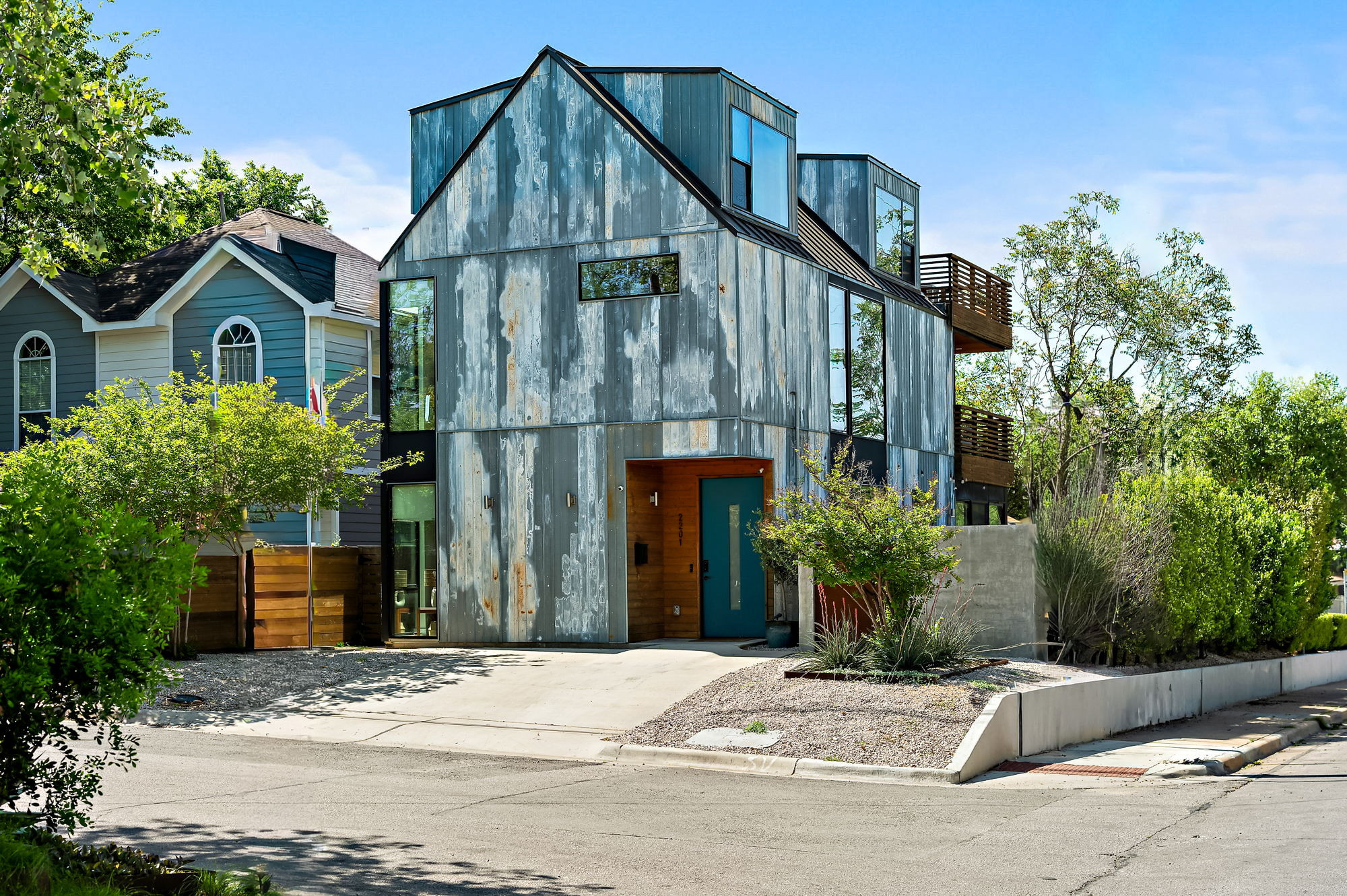 2201 Santa Rosa Street Austin, TX 78702 - Photo 2 of 34